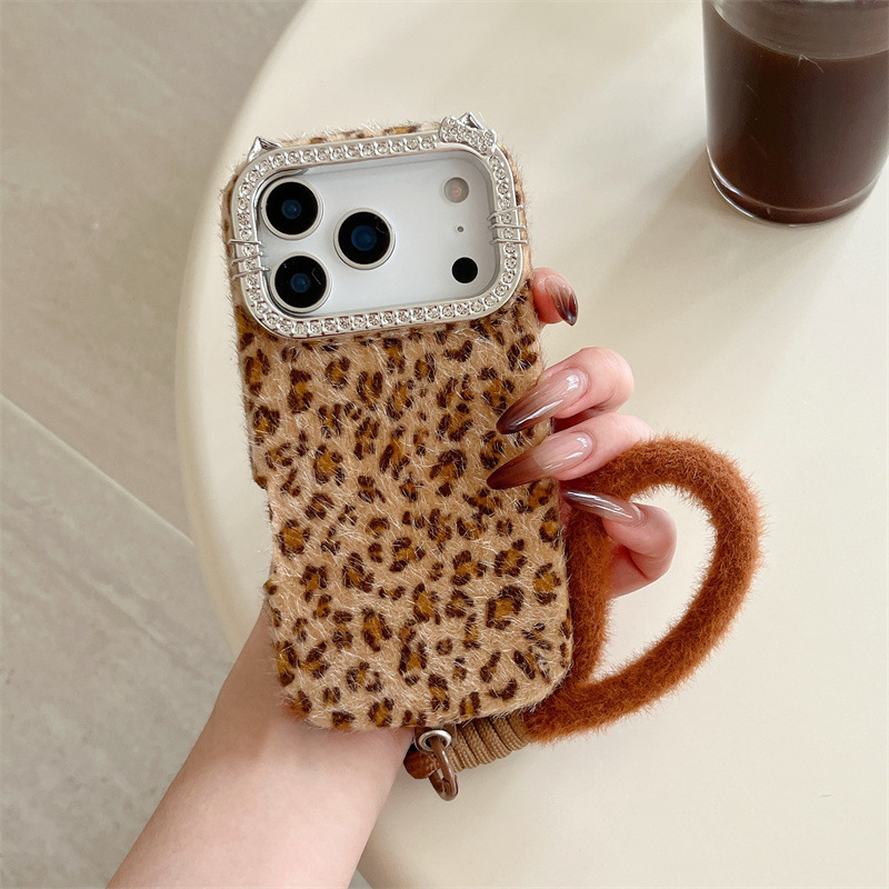 Phone Cases Apple - Luxury diamond-encrusted leopard print plush mobile
